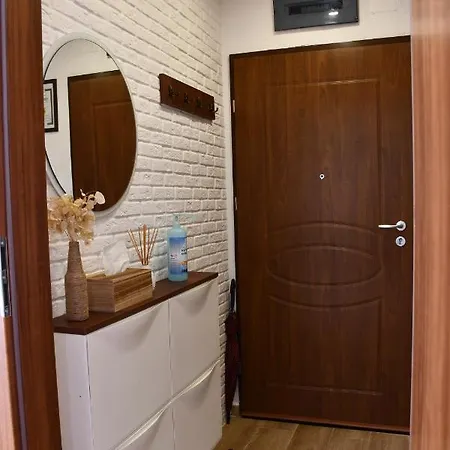 Апартаменти Comfort 37 - Luxury Near The Gondola *